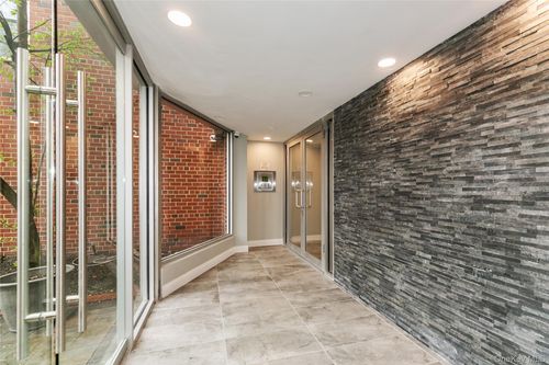 apt-2-195 S Middle Neck Rd, Great Neck, NY, 11021-4620 | Card Image