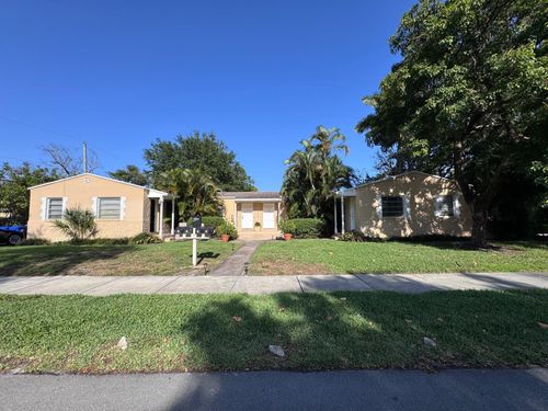apt-2-916 Sw 8th Ave, Fort Lauderdale, FL, 33315-3877 | Card Image