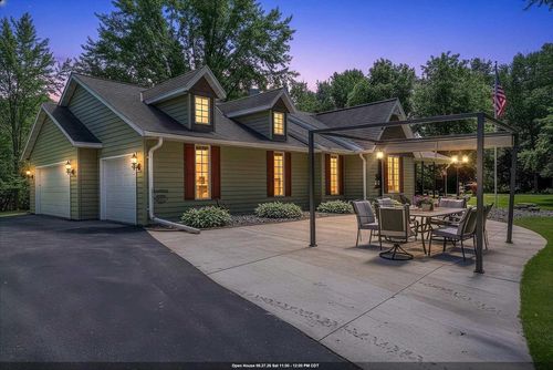 3272 Libby Lane, SUAMICO, WI, 54313 | Card Image