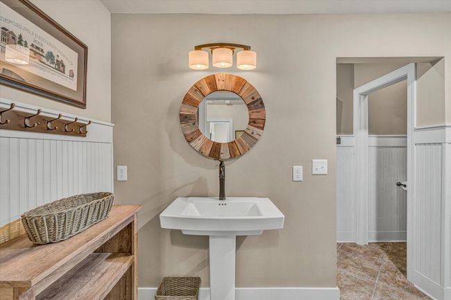 220 Village Lane (53) | Image 45