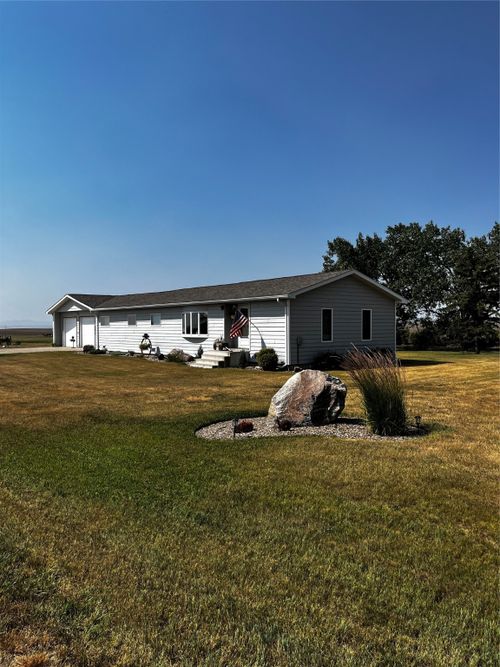 450 Graceville Rd N, Geraldine, MT, 59446-9030 | Card Image
