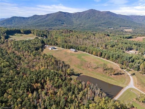 204 Violet Ridge Trl, Lowgap, NC, 27024-9296 | Card Image