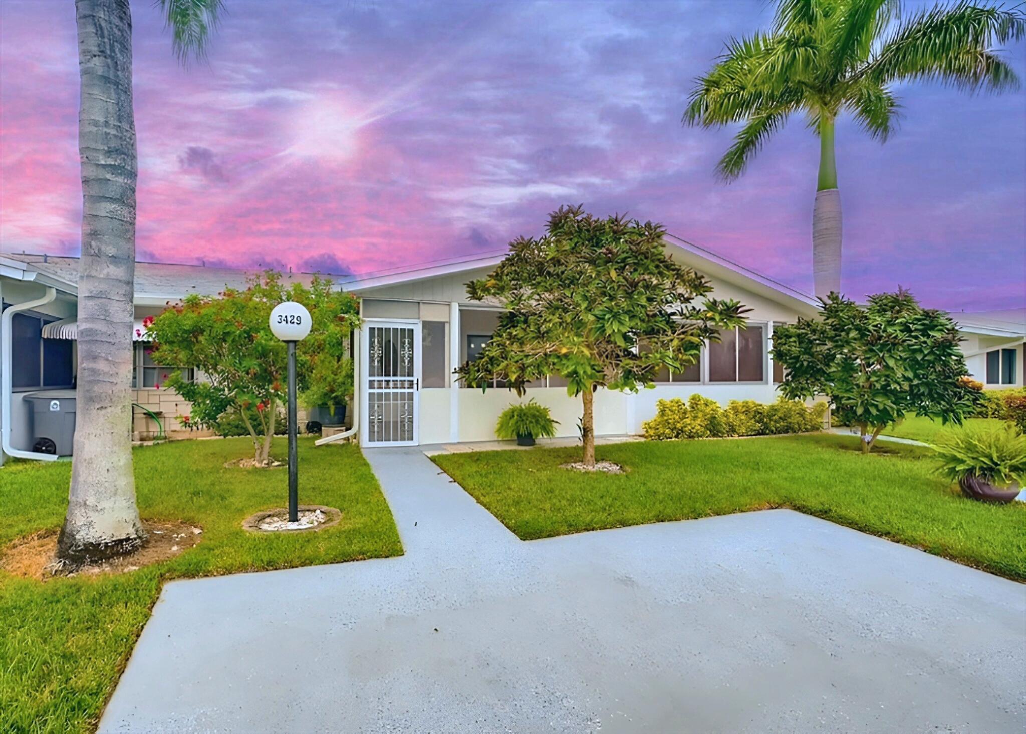 Christopher St, West Palm Beach, FL 33417