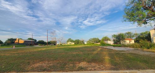 309 Leona, Cotulla, TX, 78014-3122 | Card Image