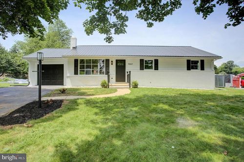 9807 Possum Hollow Rd, SHIPPENSBURG, PA, 17257-9262 | Card Image