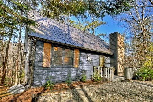 215 Valley View Rd, Ellijay, GA, 30536-9206 | Card Image