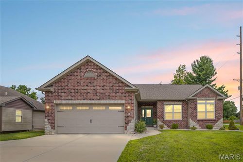 1 Meadowbrooke Dr, Troy, IL, 62294-2456 | Card Image