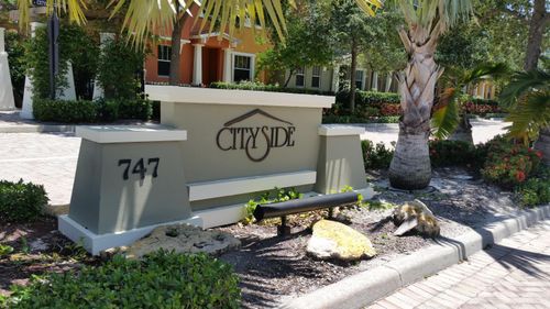 7-660 Amador Ln, West Palm Beach, FL, 33401-8305 | Card Image