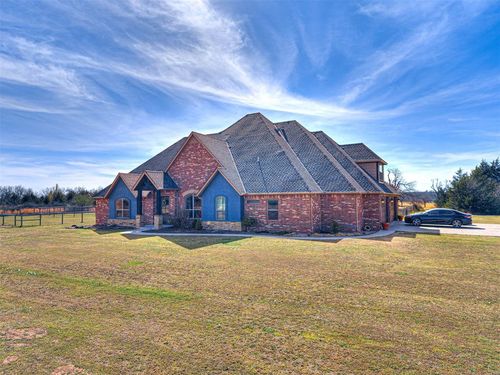 761 Cabin Rd, Harrah, OK, 73045-8122 | Card Image
