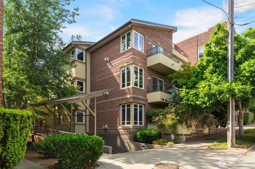 apt-101-719 2nd Ave W, Seattle, WA, 98119-4774 | Card Image