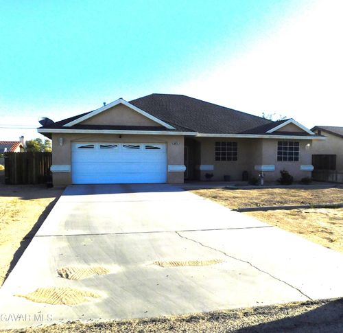 9413 Karen Ave, California City, CA, 93505-1226 | Card Image