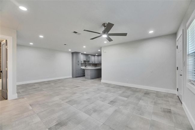 APT-1 - 1025 Apollo Beach Blvd, Condo with 3 bedrooms, 2 bathrooms and null parking in APOLLO BEACH FL | Image 14