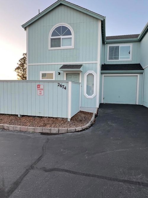 2674 Christine Oaks, Santa Cruz, CA, 95062-4300 | Card Image