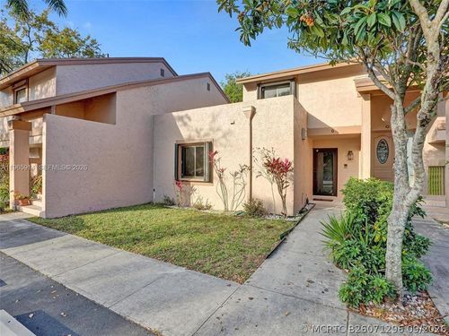 6 Chestnut Cir, Hollywood, FL, 33026-1132 | Card Image