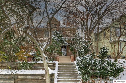 1330 S 31st St, Omaha, NE, 68105-2040 | Card Image