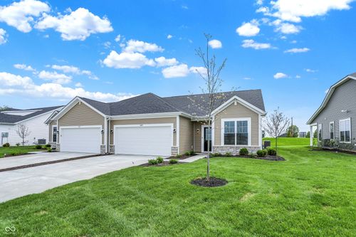 1609 Clover Crossing Dr, Greenfield, IN, 46140 | Card Image