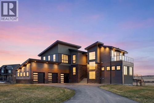 85045 169 Avenue W, Rural Foothills County, AB, T1S0Z8 | Card Image