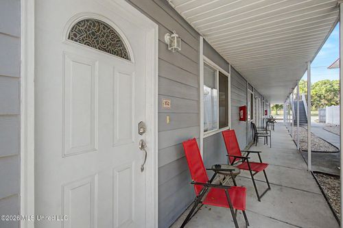 152-1664 Beach Boulevard, Biloxi, MS, 39531 | Card Image