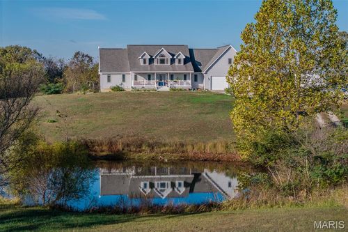 271 Pleasant Knoll Rd, Stoutland, MO, 65567-9427 | Card Image