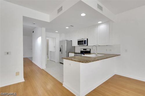 6284 Towncenter Cir, NAPLES, FL, 34119-9560 | Card Image