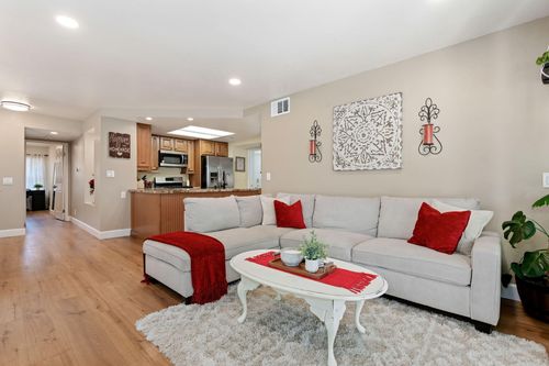6030 Via Montanez, Camarillo, CA, 93012-9400 | Card Image