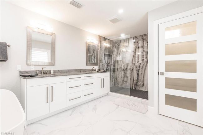 261 Venezia Ct, House other with 3 bedrooms, 4 bathrooms and 2 parking in PUNTA GORDA FL | Image 23