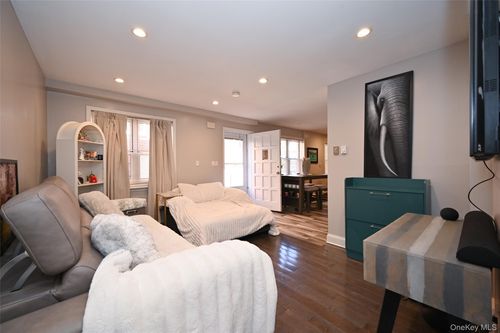 40-27 216th St, Bayside, NY, 11361-2383 | Card Image