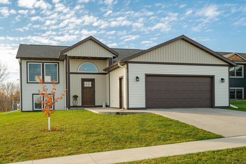 615 7th Ave Ne, Plainview, MN, 55964-2801 | Card Image