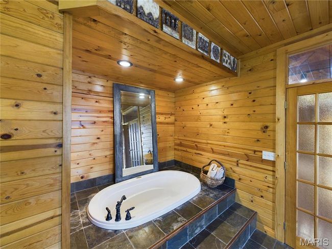 15877 Highway M, Home with 8 bedrooms, 4 bathrooms and 3 parking in Bloomfield MO | Image 36