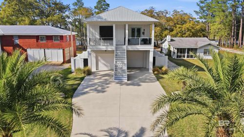 724 W Canal Dr, Gulf Shores, AL, 36542-3012 | Card Image