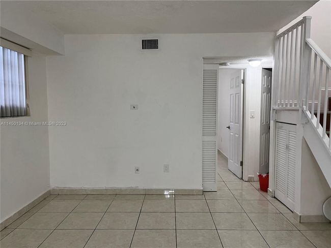 101 - 1340 W 41st St, Condo with 3 bedrooms, 3 bathrooms and null parking in Hialeah FL | Image 3