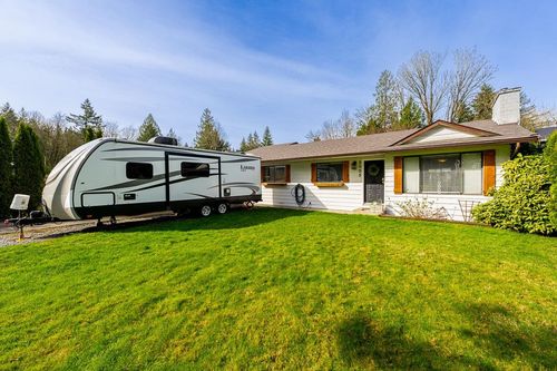 3525 Latimer St, Abbotsford, BC, V2S5M9 | Card Image