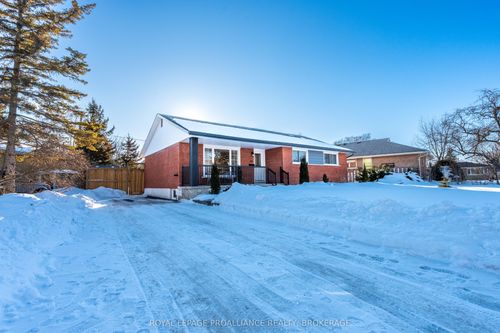 68 Mackenzie Cres, Kingston, ON, K7M2S1 | Card Image