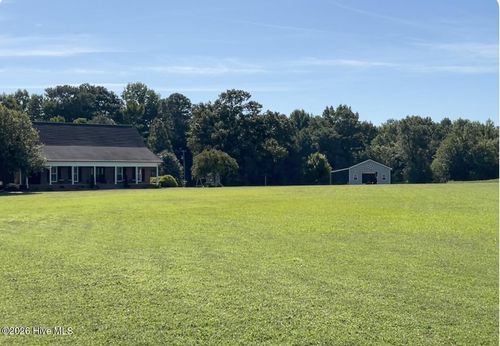642 Enoch Rd, Clinton, NC, 28328-7006 | Card Image