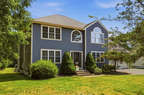 36 S. Brown St., Dartmouth, MA, 02747 | Card Image