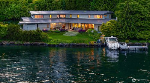 7964 E Mercer Way, Mercer Island, WA, 98040-5824 | Card Image