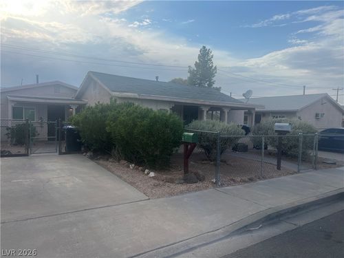 1805 Moser Dr, Henderson, NV, 89011-4311 | Card Image