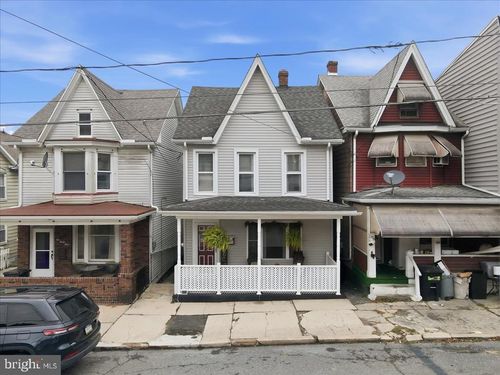 239 W Bertsch St, Lansford, PA, 18232-1806 | Card Image