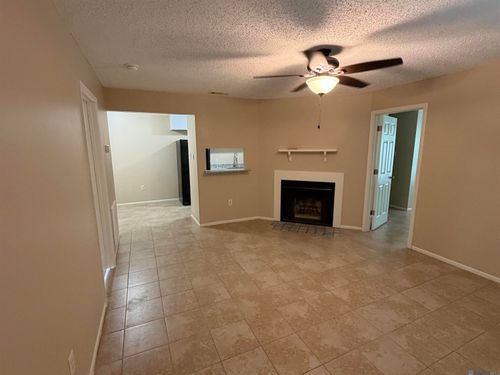 c-914 Hammond Manor Dr, Baton Rouge, LA, 70816-1542 | Card Image