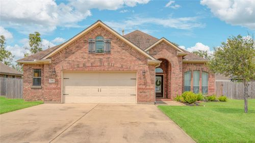 104 Baileys Ct, Richwood, TX, 77531-3758 | Card Image
