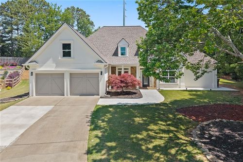 3795 Preakness Ln, Suwanee, GA, 30024-1090 | Card Image
