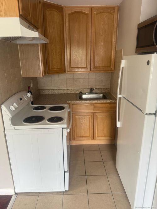 apt-1-179 Lewis St, Bridgeport, CT, 06605-1227 | Card Image