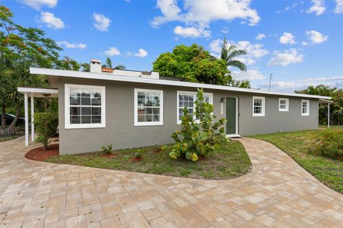 3018 Sunset Rd, Fort Myers, FL, 33901-7022 | Card Image