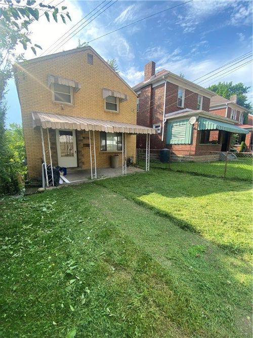 2047 Chalfant St, Wilkinsburg, PA, 15221-1203 | Card Image