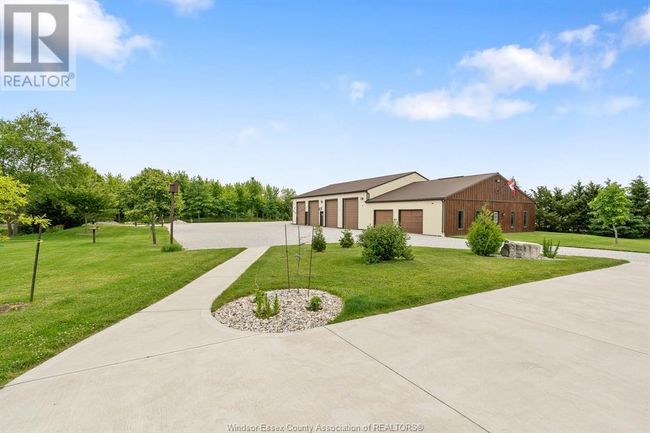 5569 Concession Rd 5 N, House other with 6 bedrooms, 3 bathrooms and null parking in Amherstburg ON | Image 35