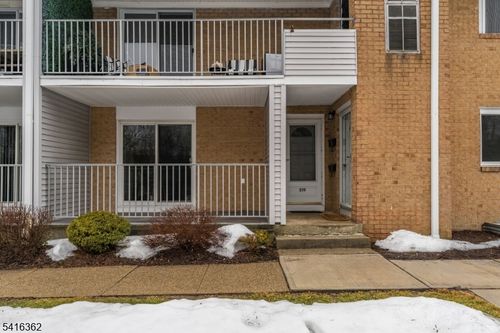 apt-d19-2350 State Route 10, Morris Plains, NJ, 07950-1231 | Card Image