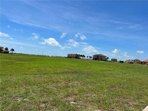 181 W Burgundy Bay, Port O Connor, TX, 77982-2157 | Card Image