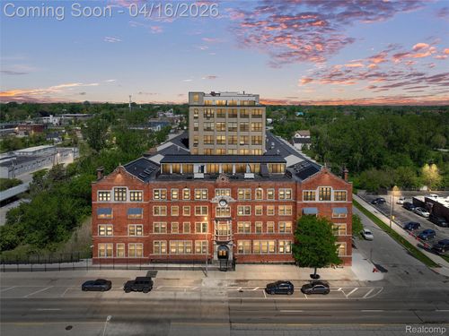312-6533 E Jefferson Ave, Detroit, MI, 48207-4360 | Card Image