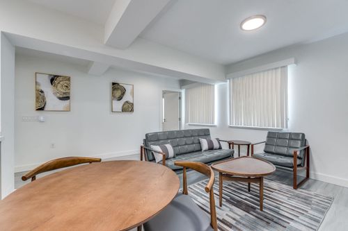 103-1168 Pendrell St, Vancouver, BC, V6E1L4 | Card Image