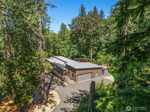 9720 Ne Lofgren Rd, Bainbridge Island, WA, 98110-2956 | Card Image